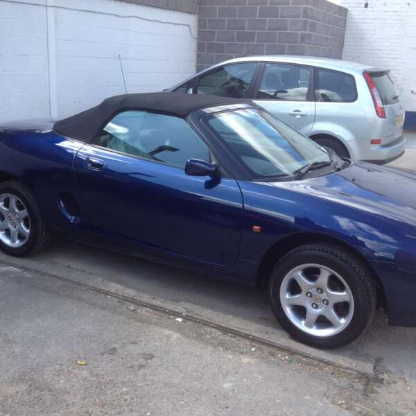 Applecars76 600x600